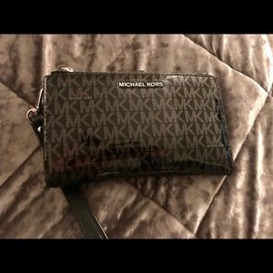 Michael Kors Logo Wallet